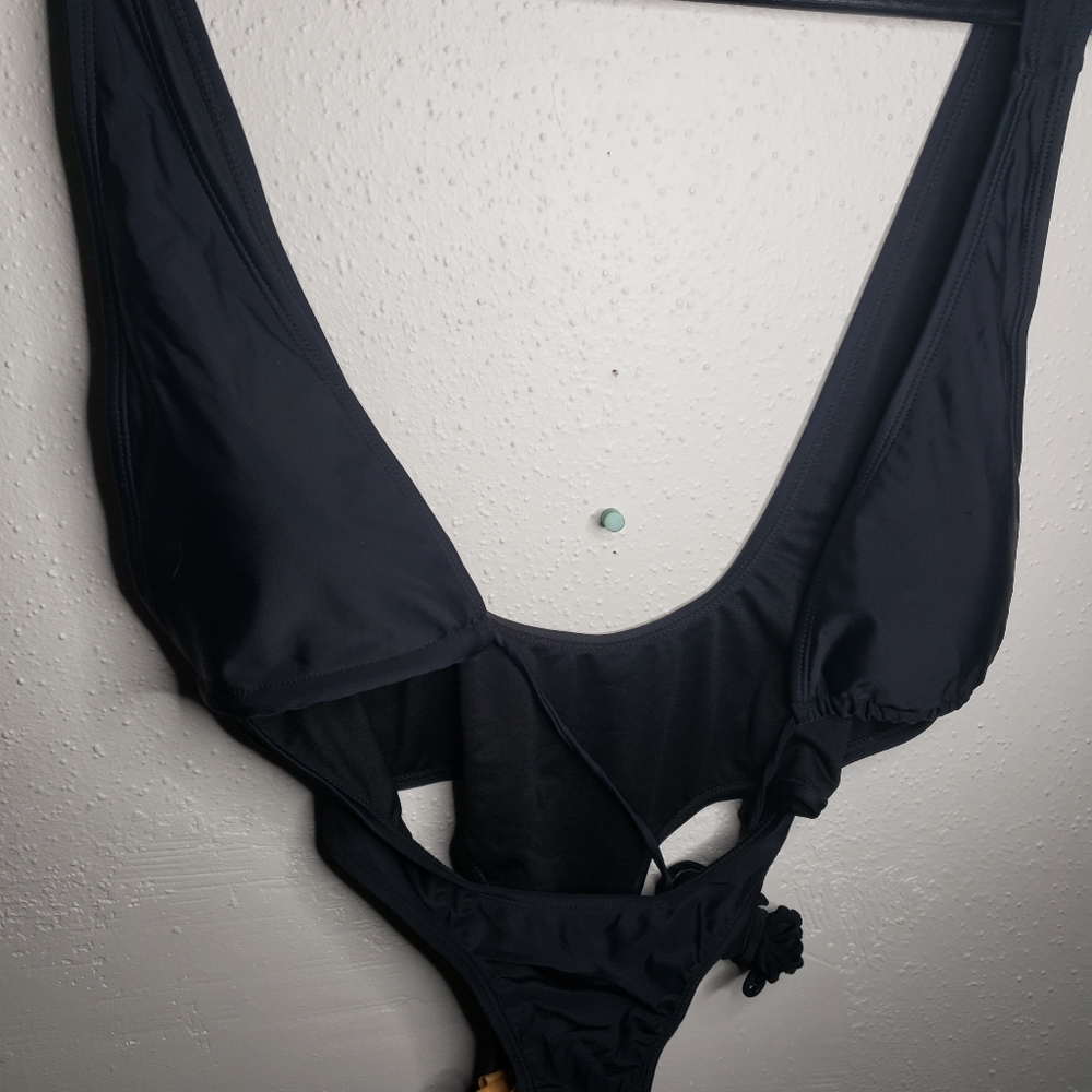 Swim suit one piece